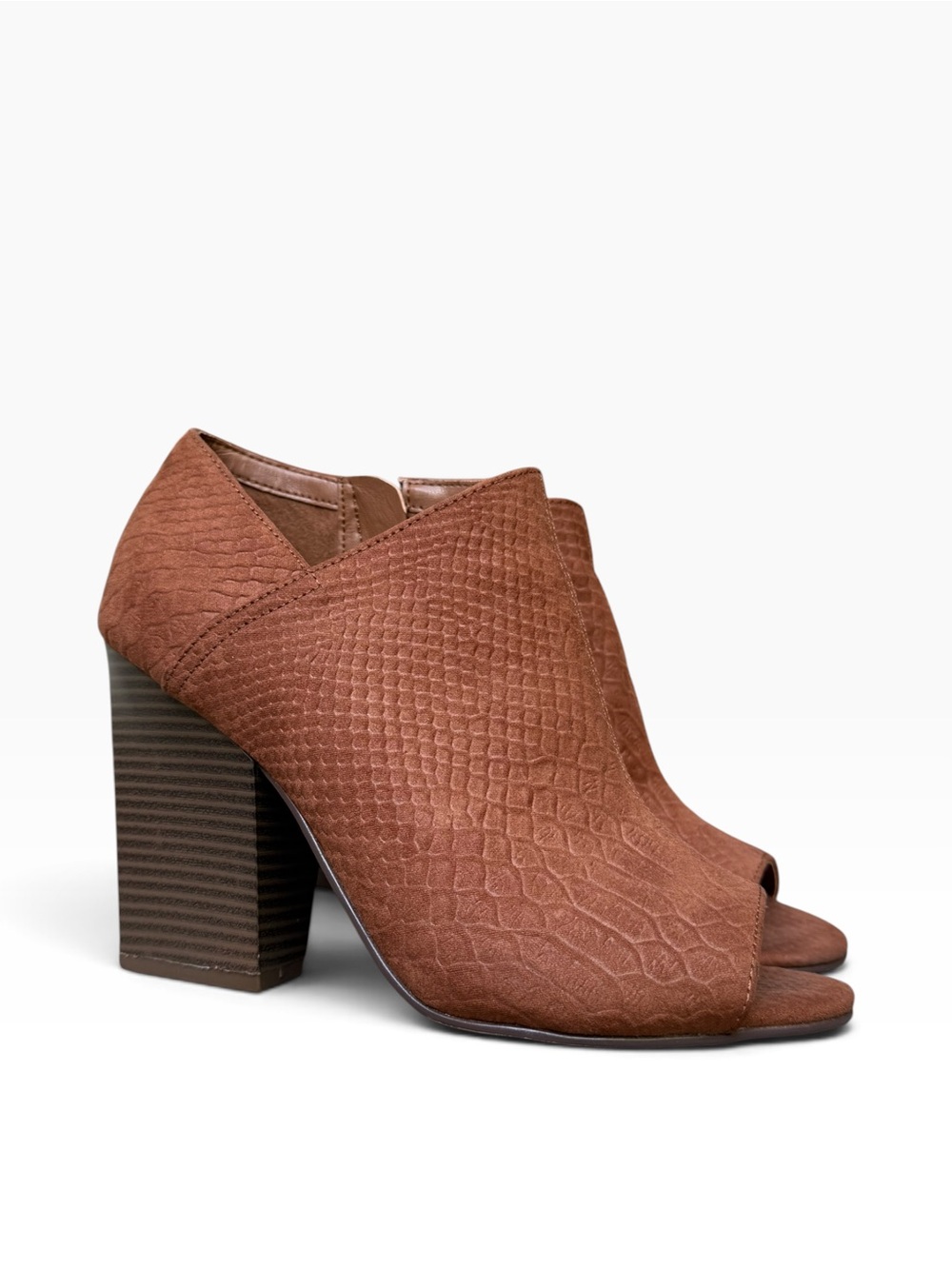 Indigo Rd. Brown Snakeskin Peep Toe Booties Block Heel Size 8.5